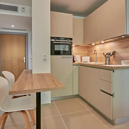 Daire Chez Oscar-place Des Lices-saint-tropez *